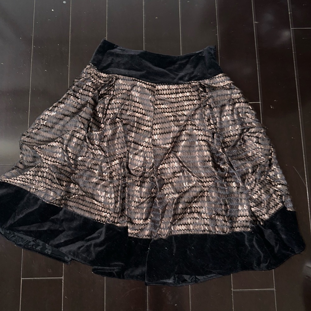 Tristan and America skirt